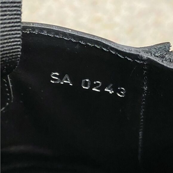 Givenchy Padlock Ankle Leather Boots size 40 - Picture 8 of 14